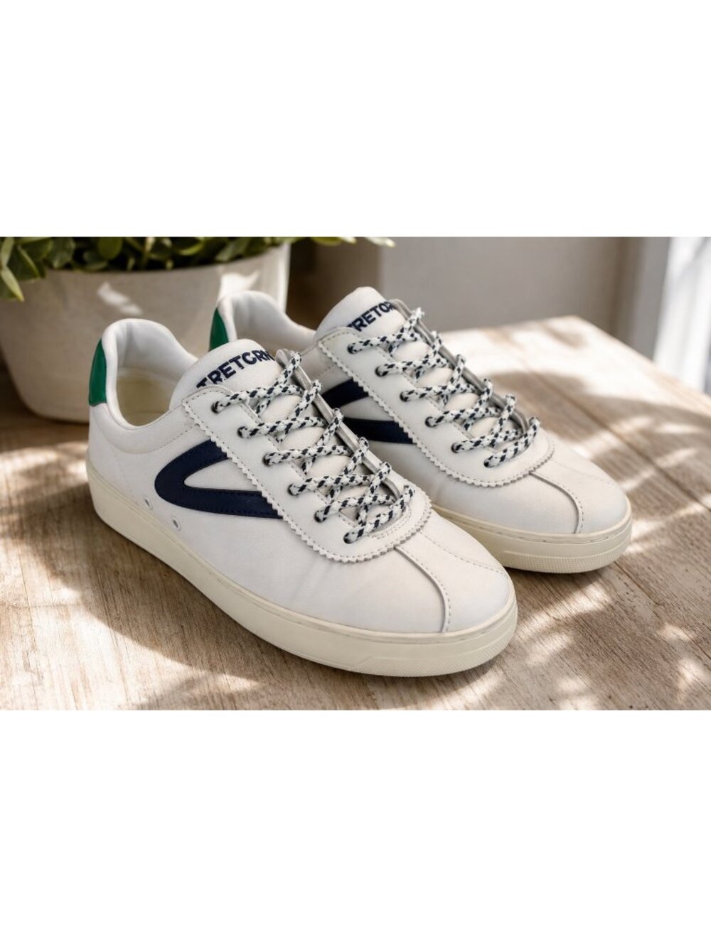 Tretorn Hayden Sneakers Womens 8 White Green Leather Nylon Lace Up Casual GUC